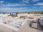 Adosado en venta en Cala Tarida, Ibiza