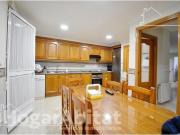 ADOSADO ESPECTACULAR, LUMINOSO CON GARAJE Y DOS...