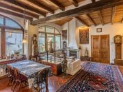 AFFASCINANTE CASA DI 5.5 LOCALI CON MONOLOCALE A CROGLIO