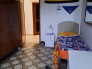 AFFITTASI A STUDENTESSA