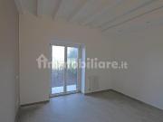 Affittasi Appartamento, TRILOCALE CON GIARDINO BUFALOTTA...