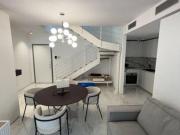 Affittasi attico a Milano, Plebisciti Susa