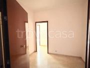 Affittasi bilocale a Genova via Silvio Lagustena, 144,...