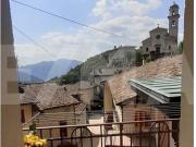 AFFITTASI graziosa CASA, 4 locali nel nucleo