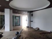 AFFITTASI LOCALE COMMERCIALE C1