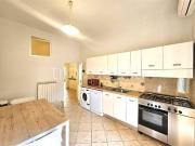 Affittasi quadrilocale a Firenze via caracciolo, 75, Cure