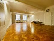 Affittasi quadrilocale a Lucca via dell'Angelo...