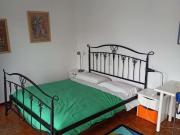 Affittasi stanza in appartamento con 4 camere da letto a...