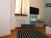 Affittasi stanza in appartamento con 6 camere a Trento