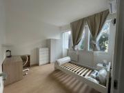 Stanza ampia e luminosa – Tutto incluso – Viale Timavo...