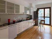 Affittasi trilocale a Milano, Solari