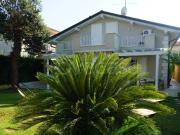 Affittasi villa singola a Pietrasanta