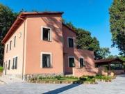 Affittasi Villa, Villa unifamiliare via Cassia 2070,...