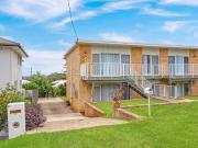 AFFORDABLE BEACHSIDE LIFESTYLE!