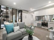 Affordable Laneway Luxury with Paris End Perfection