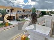 Affordable living 350 Square Yards 4 Bedrooms Luxurious...