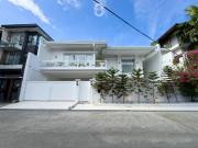 AFPOVAI, 3 Storey House for Sale, Taguig City