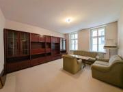 AG22+ 2 Zimmer ALTBAUWohnung sanierungsbedürftig in...