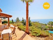 AGAY BORD DE MER ENTRE CANNES ET SAINT RAPHAEL. VILLA DE...