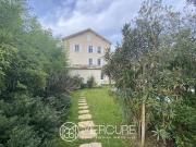 AGEN TRES BELLE MAISON AU COEUR DE VILLE