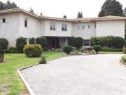 AGRADABLE RESIDENCIA EN OCOYOACAC CON GRAN JARDIN