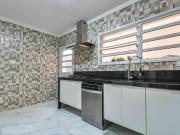 Agradável casa tipo para venda em Jardim Caravelas com 3...