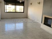 Agréable et lumineux appartement à louer