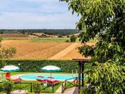 Agriturismo con giardino piscina e terreno in vendita a...