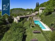 Agriturismo in vendita a Castellina In Chianti