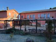 Agriturismo in vendita a Castiglione Del Lago