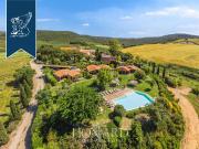 Agriturismo in vendita a Magliano In Toscana