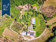 Agriturismo in vendita a Montevarchi