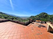 Agriturismo in Vendita a Pietrasanta
