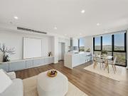 Ahhhh this is where they keep the light in the Jade