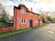 Aigburth Drive, Aigburth, Liverpool, Merseyside L17, 3...