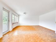 AIGNER Bezugsfreie 3 Zimmer Wohnung mit Südbalkon in...