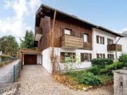 AIGNER Charmante Doppelhaushälfte mit großem Garten und...