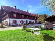 … AIGNER – Großzügig renoviertes Anwesen mit...