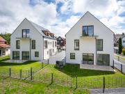 AIGNER Haus 2: Moderne Doppelhaushälfte mit...