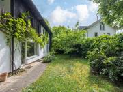 AIGNER Ihr Rückzugsort im Grünen: Freistehendes Haus auf...