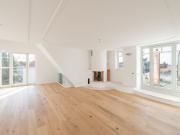 Aigner Lichtdurchflutete Maisonettewohnung in...