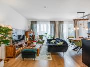 AIGNER Moderne 2,5 Zimmer Wohnung mit Garten in...