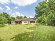 AIGNER Renovierungsbedürftiges Einfamilienhaus in...