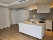 Air conditioned 2 Bedroom Apartment walk to schools,...