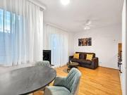 Airbnb | 2 Zimmer Wohnung im 5. Obergeschoss | Voll...