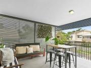 Airconditioned 2bed 2bath unit in boutique complex