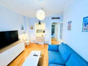 Airport Madrid Plenilunio Suites Green by beBalmy