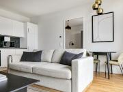 Airy Wieden 1BR w/ Balcony, Gym, Elevator, walk to U... Airy Wieden 1BR w/ Balcony, Gym, Elevator, walk to U...
