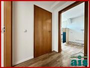 ais GmbH bietet an: Renovierte 4 Zimmer Wohnung in der...