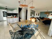 Aix Centre Appartement récent type 4/5 Terrasse 2 Parkings